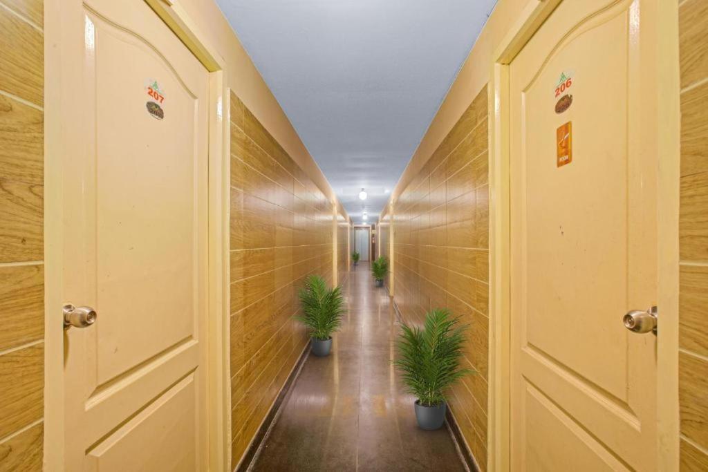Hotel Mgr Пондичерри Экстерьер фото